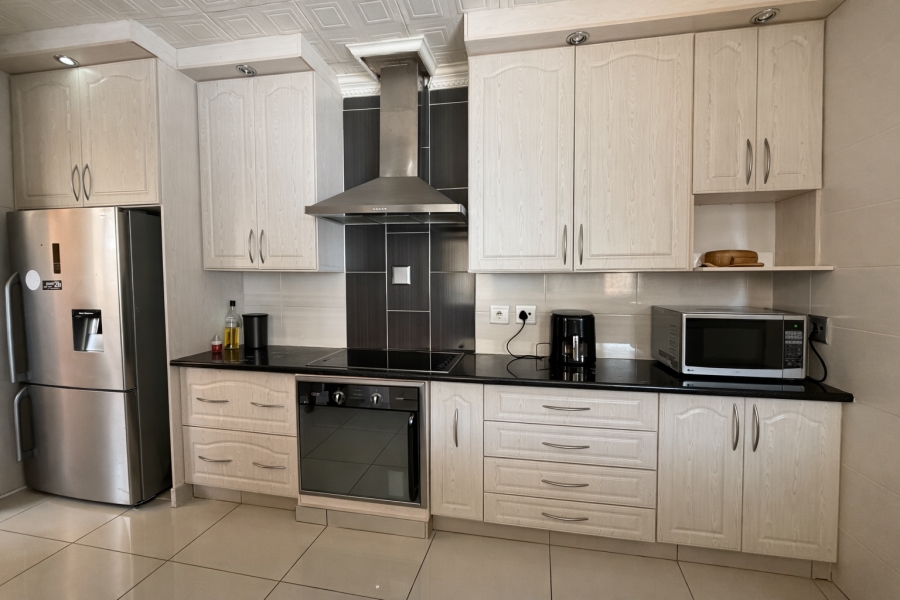 4 Bedroom Property for Sale in Mohadin North West